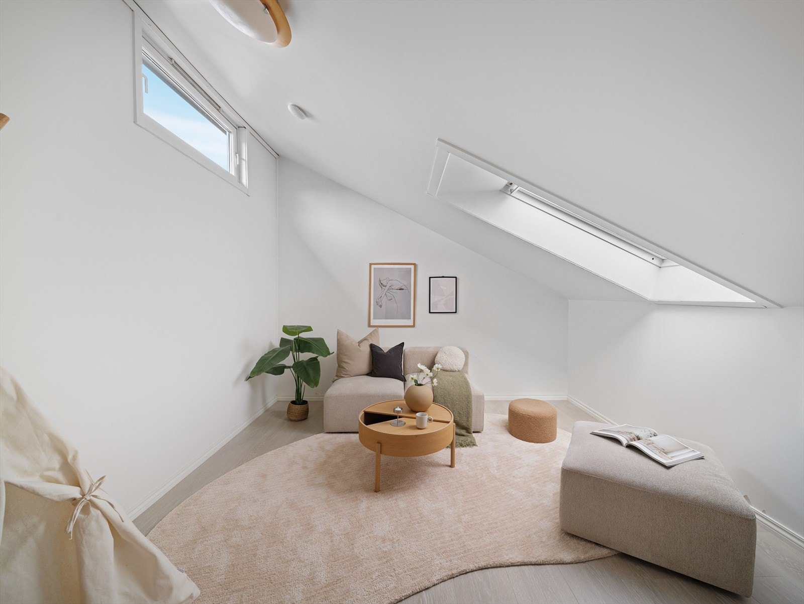 Soverommet i denne etasjen er på 9,6 m². Har du ikke behov for fire soverom kan det ene for eksempel brukes til kontor, gjesterom eller hobbyrom. Galleribilde
