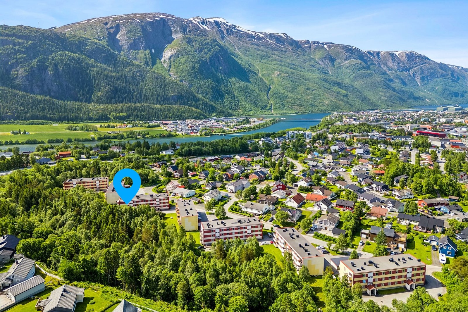 Oversikt over Trudvang, sett mot sentrum. Galleribilde
