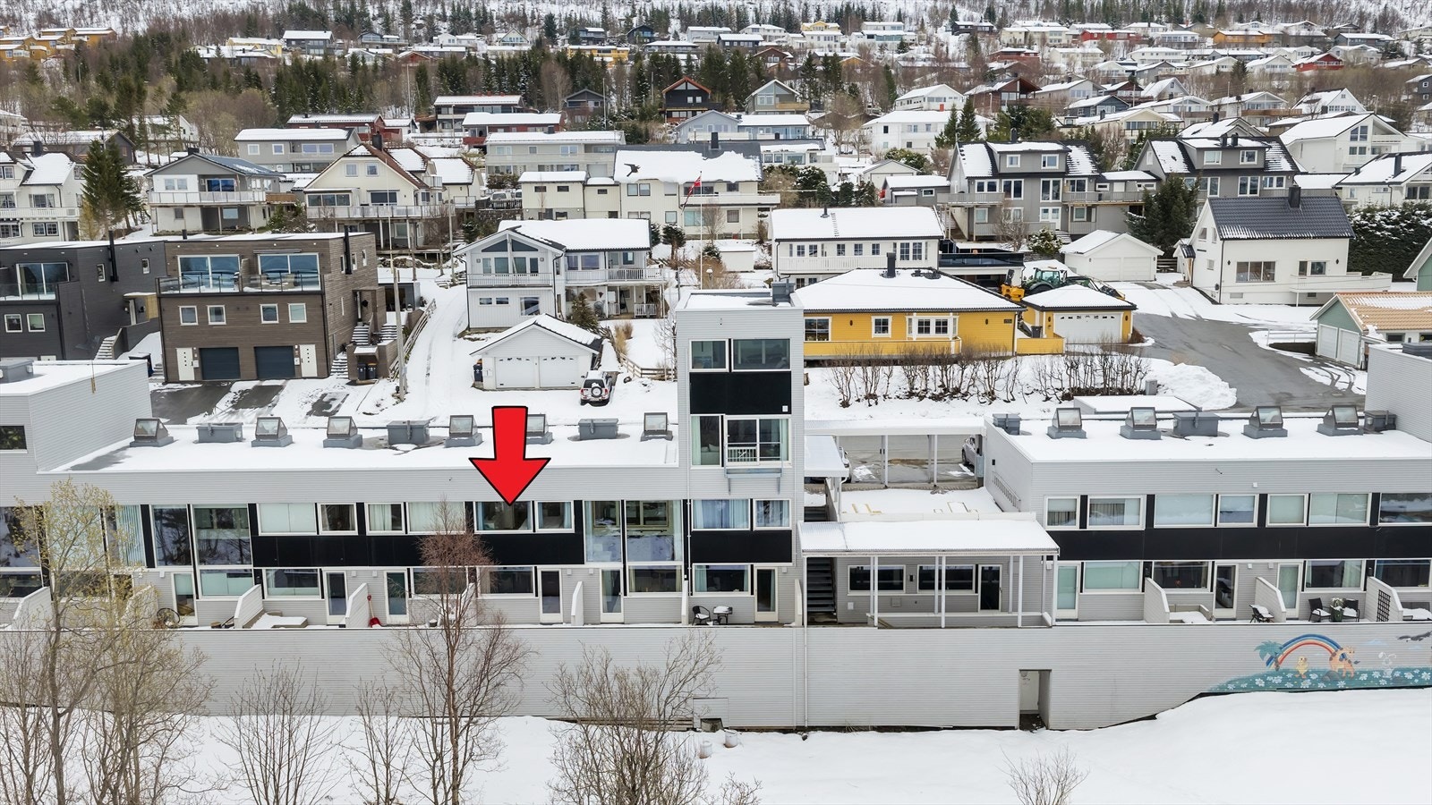 Boligen er del av Evjenvegen 3 Borettslag - et attraktivt borettslag med sikringsordning, vedlikeholdsplan og IN-ordning på fellesgjeld. Galleribilde