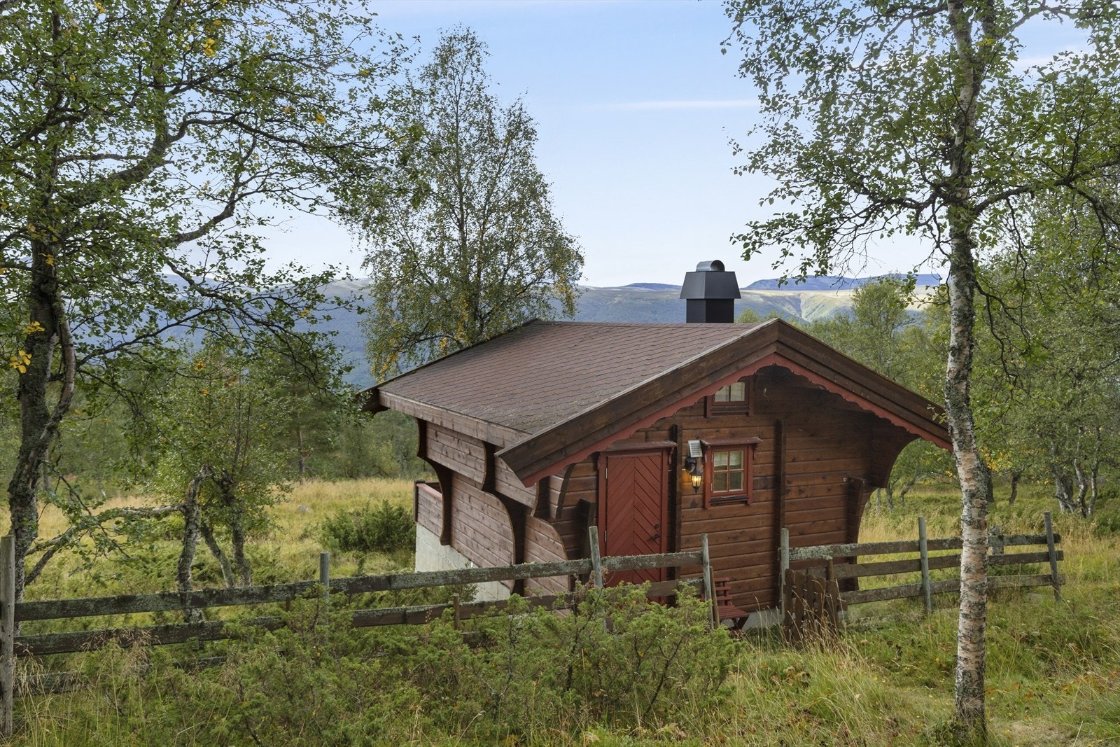 Annekset ligger nederst på tomten. Galleribilde