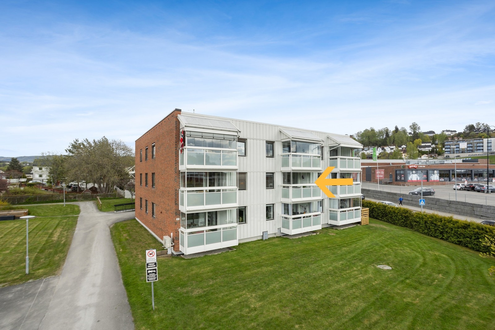 Gunn Margit Andreassen v/Privatmegleren Hønefoss har gleden av å presentere Eikliveien 42! Galleribilde