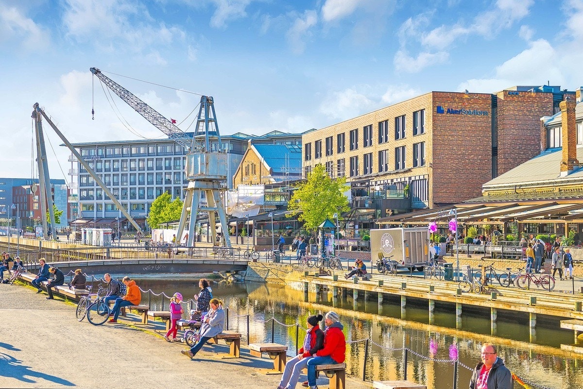 Kort avstand til Solsiden Galleribilde