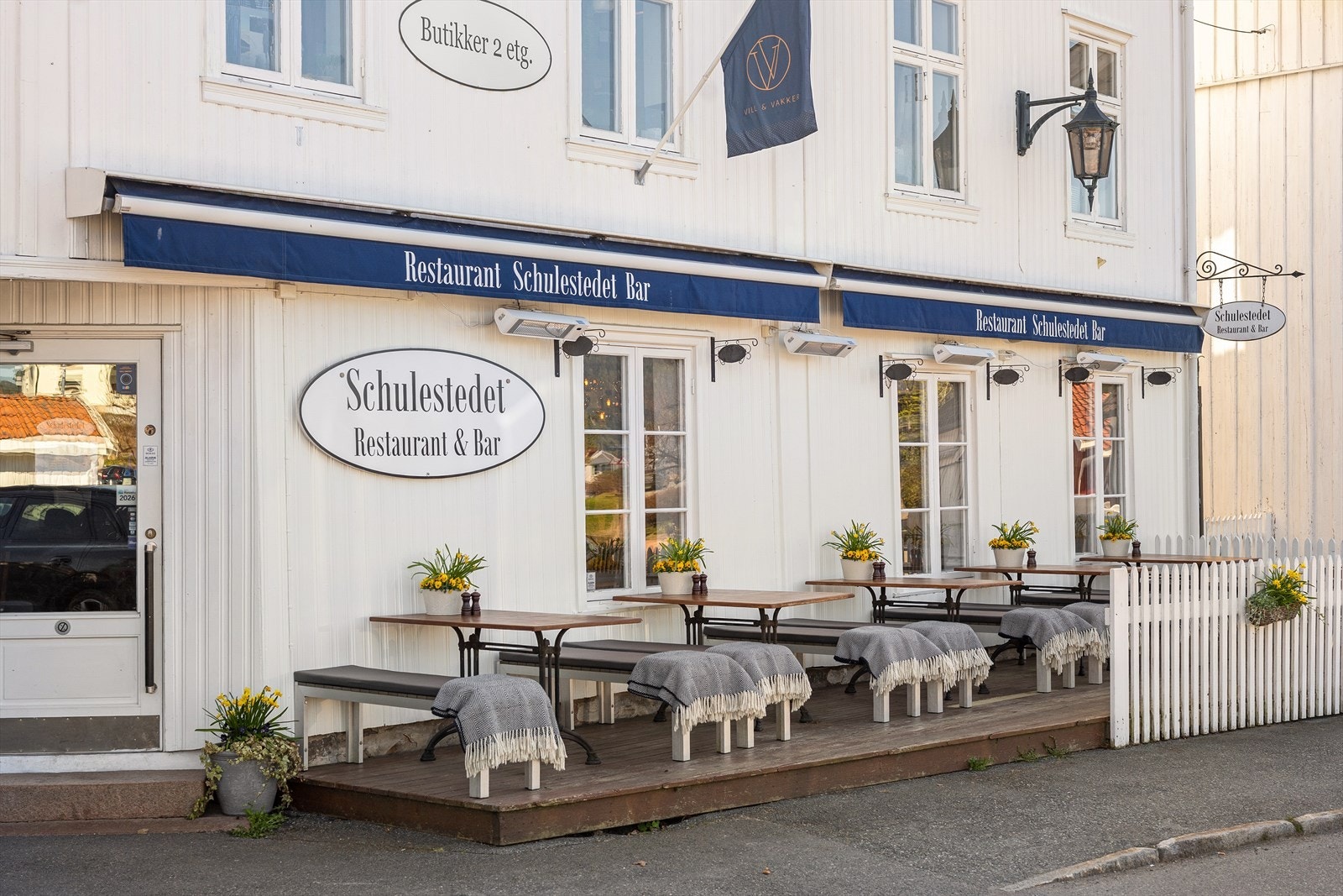 Schulestedet er en av de sjarmerende restaurantene som preger Holmsbu sentrum. Galleribilde