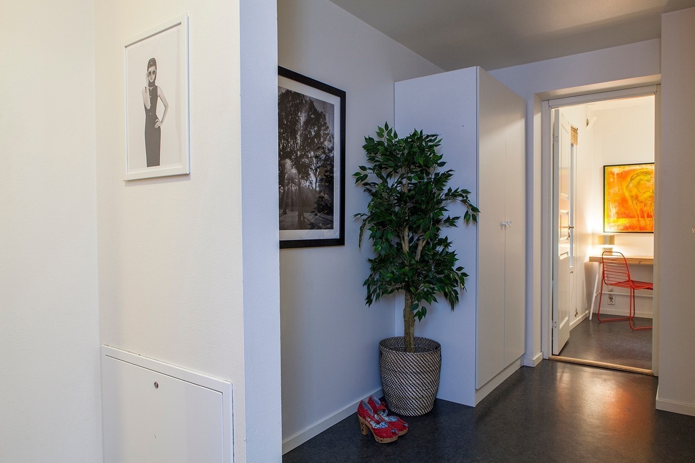Bilder fra en tilsvarende leilighet. Galleribilde