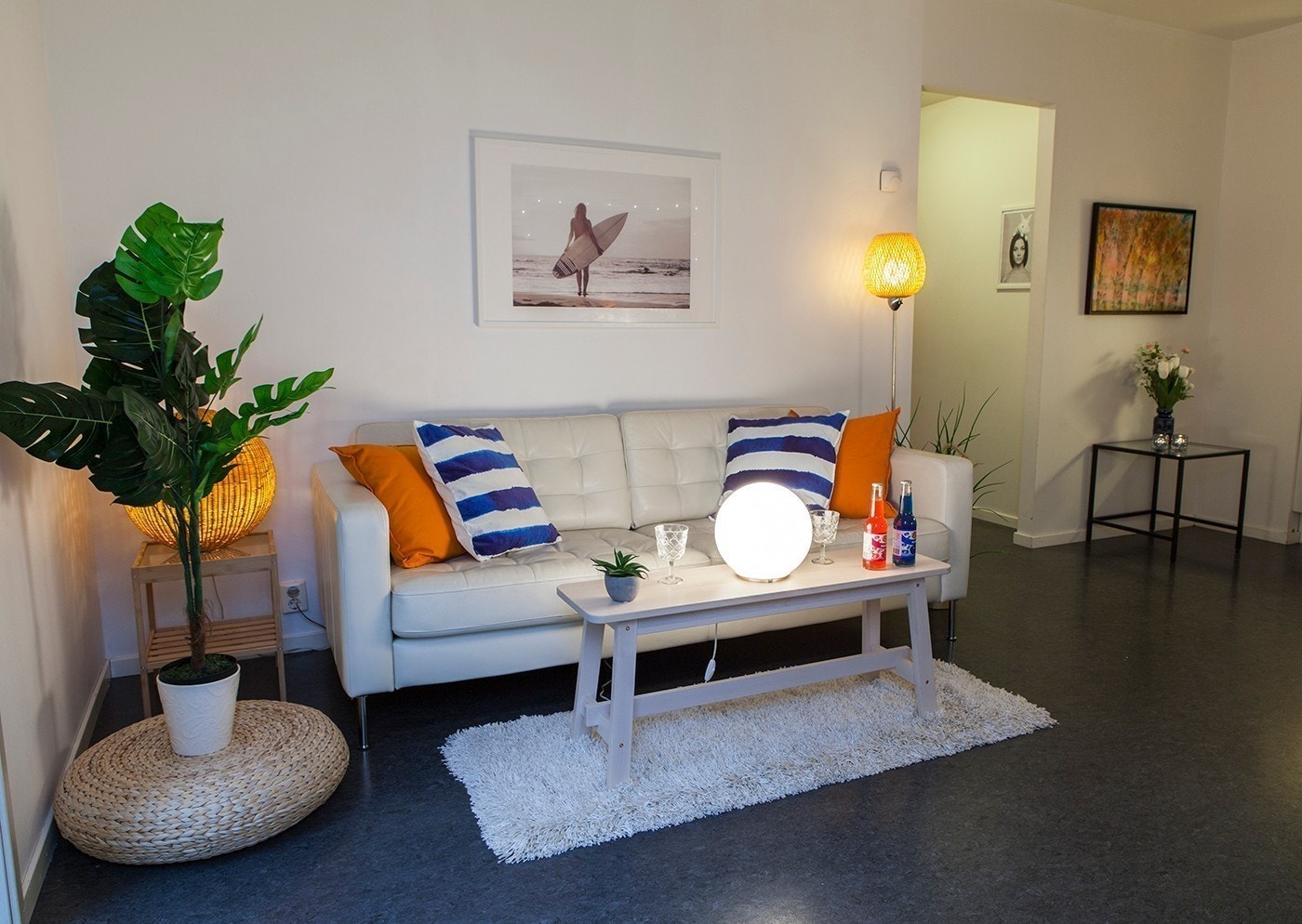 Bilder fra en tilsvarende leilighet. Galleribilde