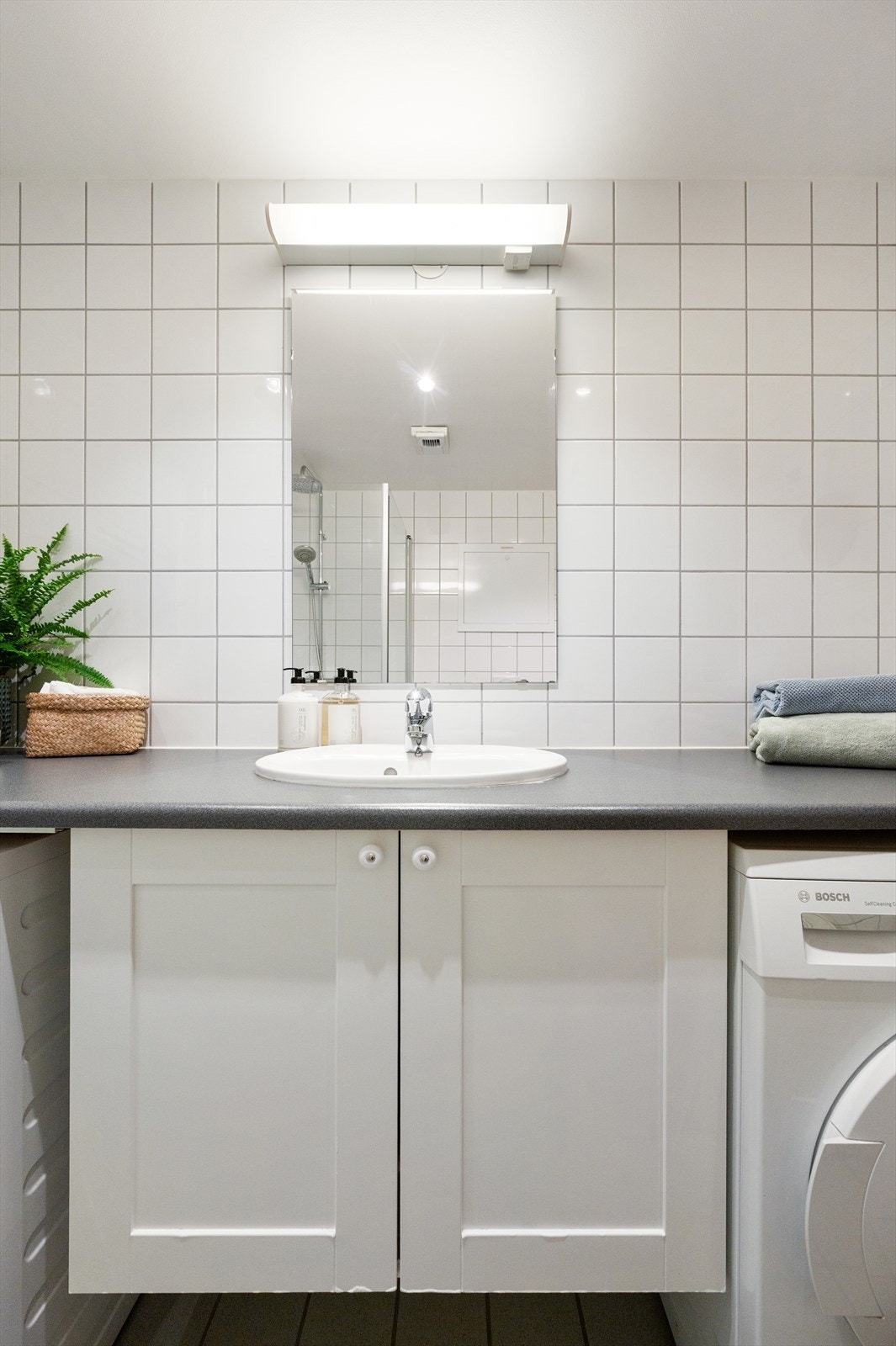 Mekanisk avtrekk og opplegg for vaskemaskin og tørketrommel. Galleribilde