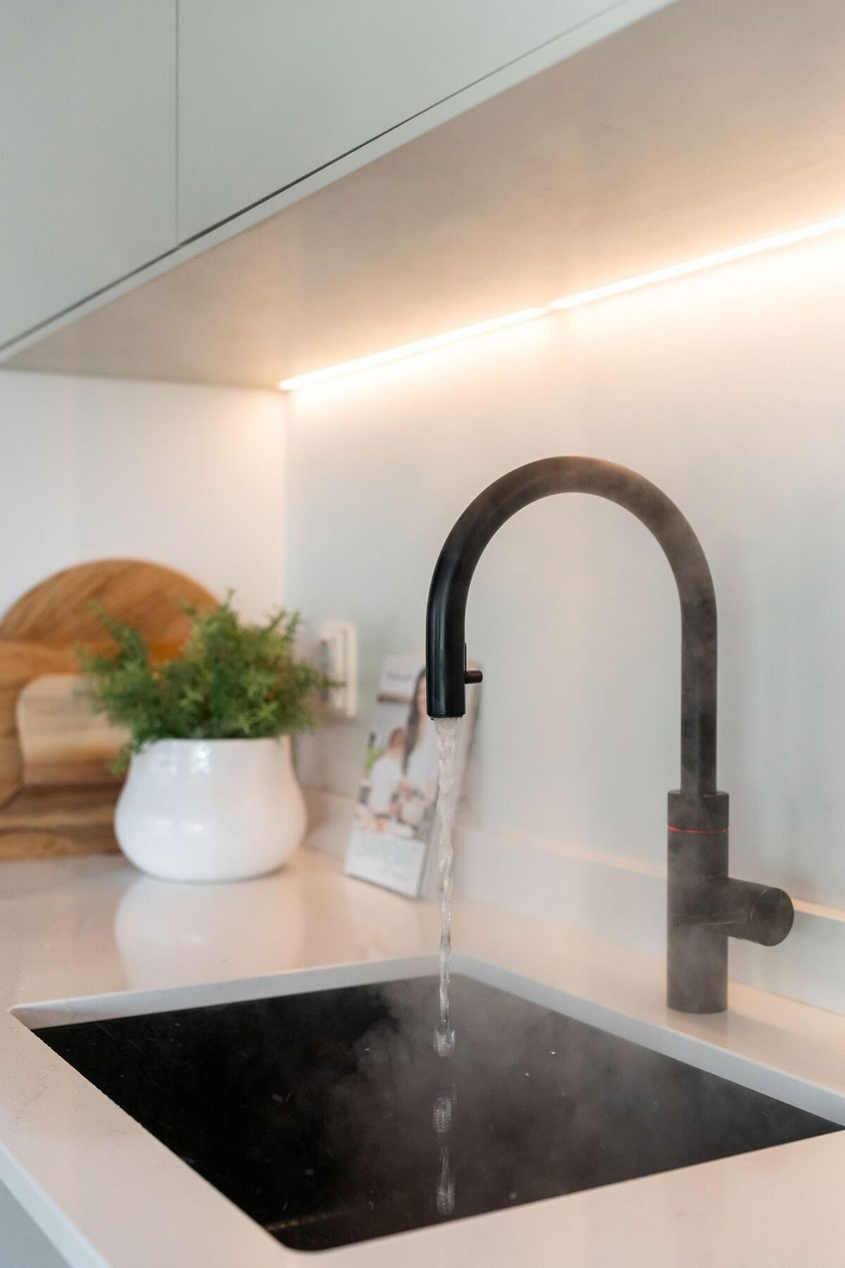 Quooker-armatur med kokende vann. Galleribilde