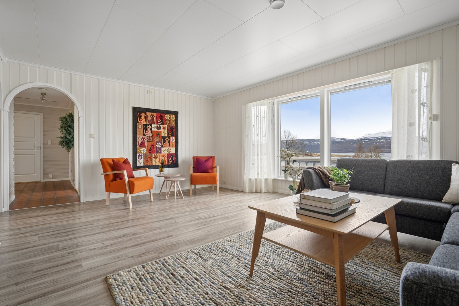Nydelig utsikt fra stuen over fjorden Malangen Galleribilde