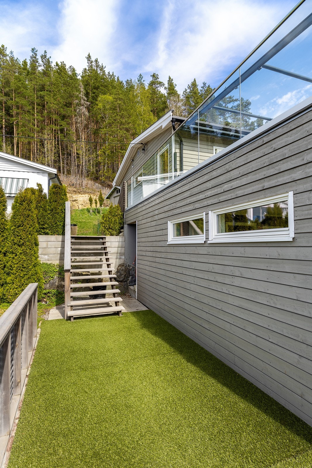 Trapper forbinder de ulike nivåene på tomten. Galleribilde