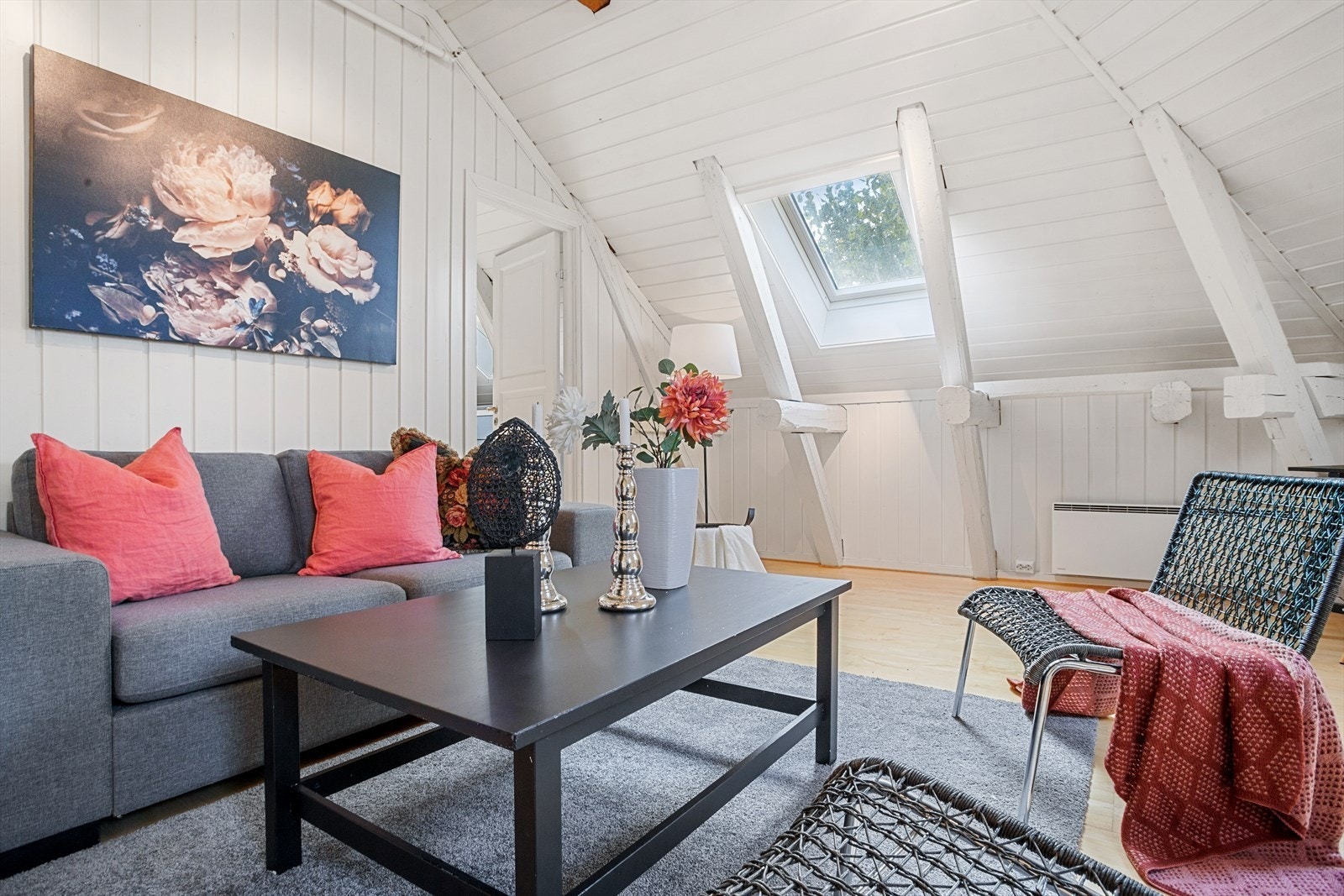 Stor stue med god takhøyde! Galleribilde