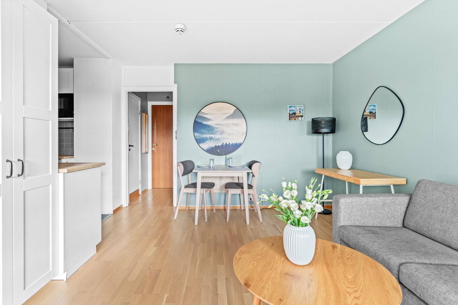 God plass til både sofaavdeling og spisebord. Galleribilde