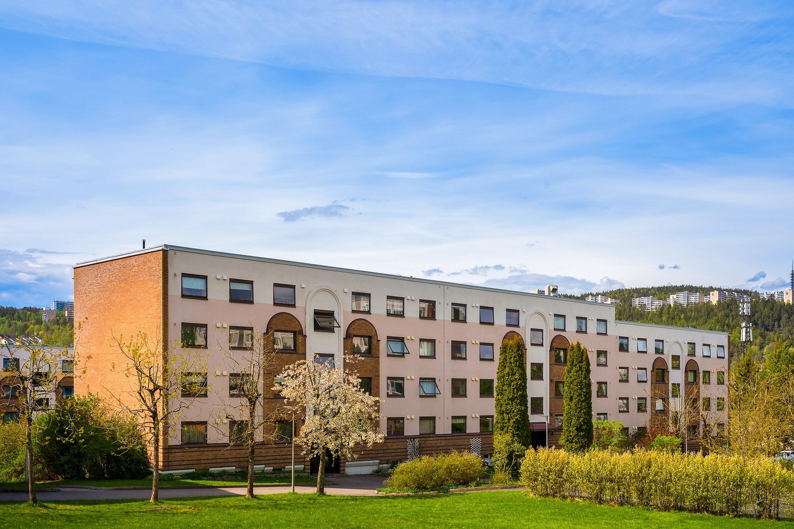 Fossum terrasse borettslag består av 466 leiligheter. Galleribilde