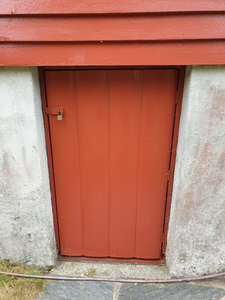 Foto tatt av selger. Galleribilde