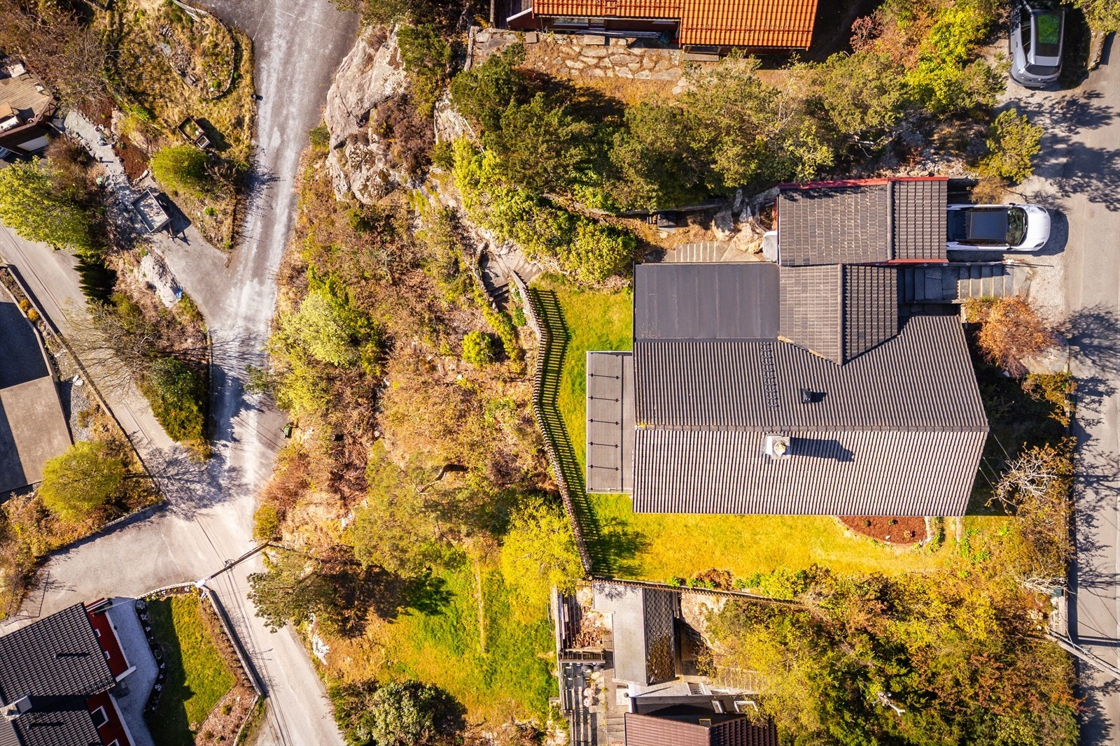 Oversiktsbilde som viser eiendommens plassering i nabolaget. Galleribilde