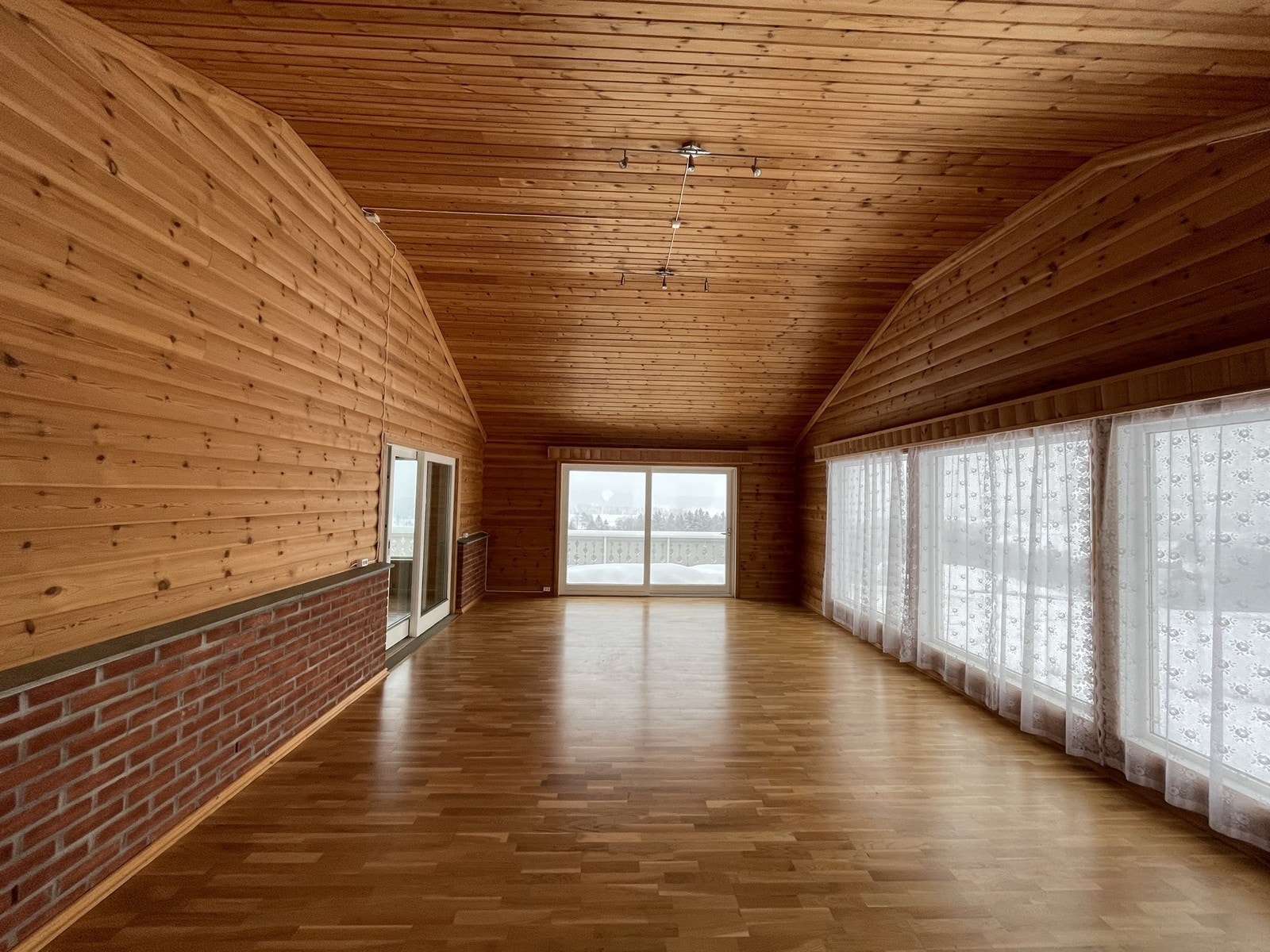 Fra stuen er det også utgang til terrassen. Galleribilde
