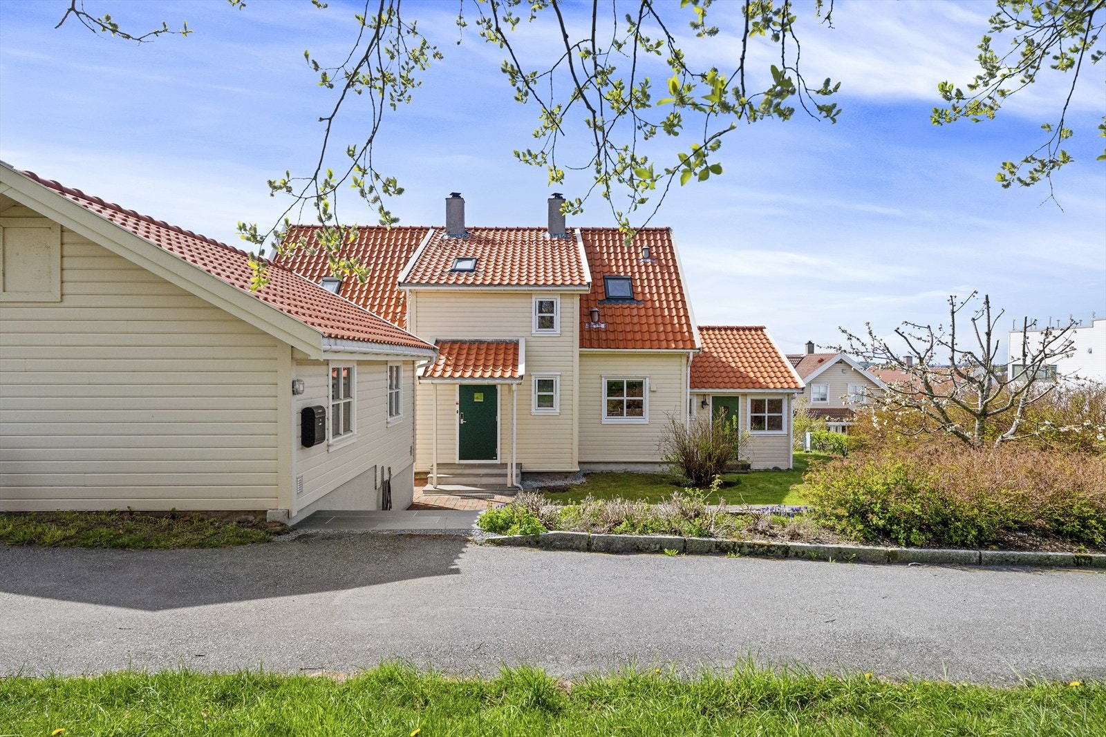 Beliggenheten er helt optimal i rolig gate. Galleribilde