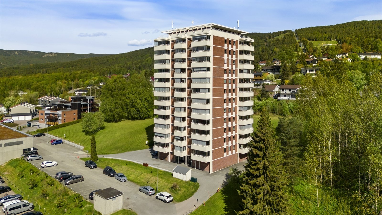 Området er populært for sin gode kombinasjon av natur og sentral beliggenhet. Galleribilde
