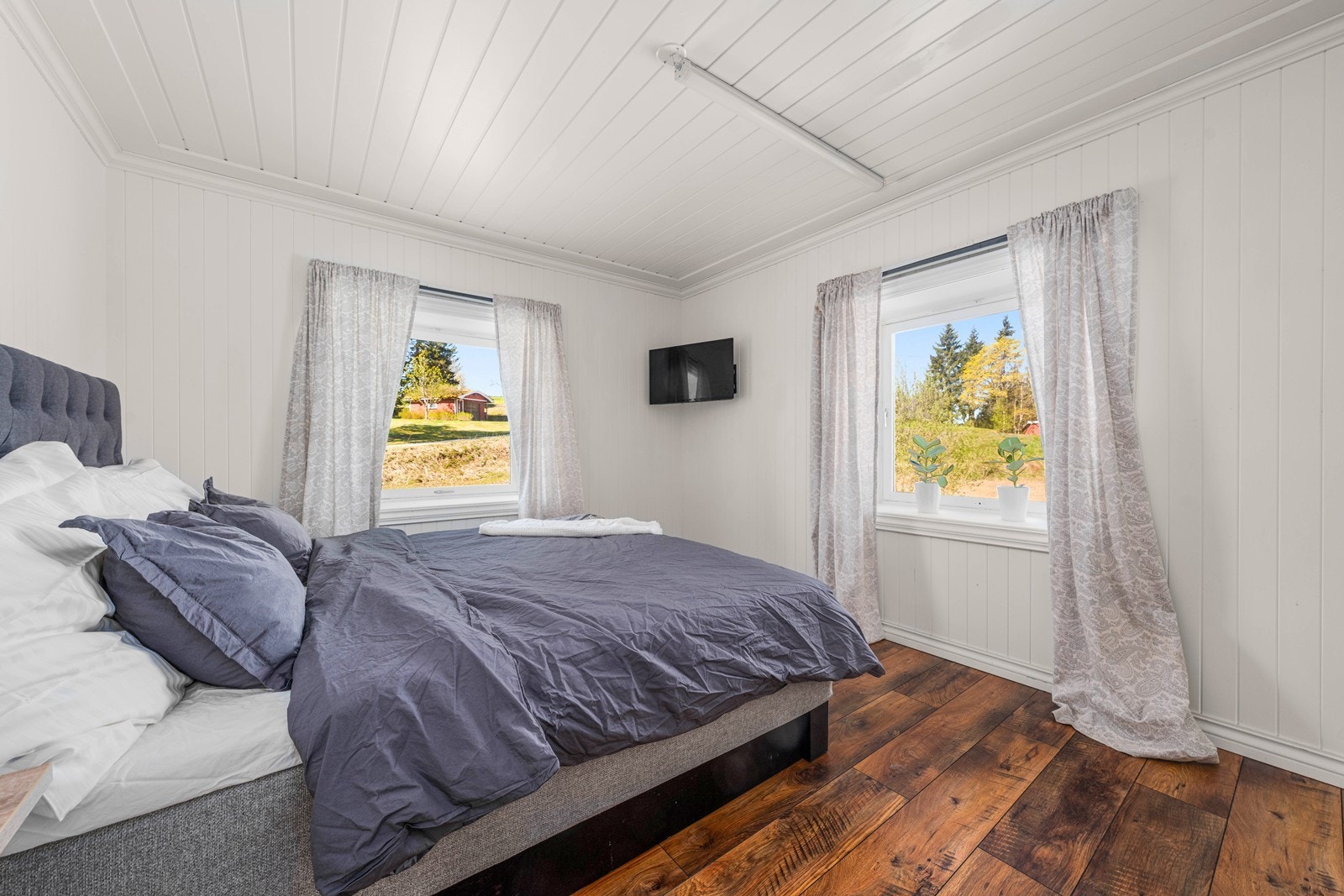 Hovedsoverom, lysmalt og godt med naturlig dagslys. Galleribilde