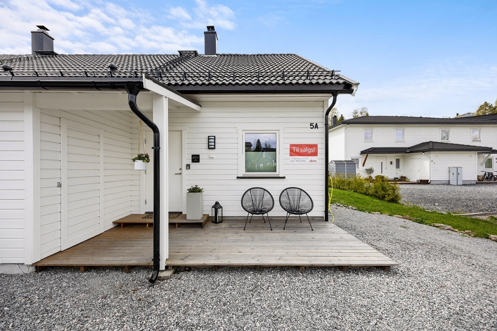 I forbindelse med inngangspartiet er det adkomst til en praktisk sportsbod. Galleribilde