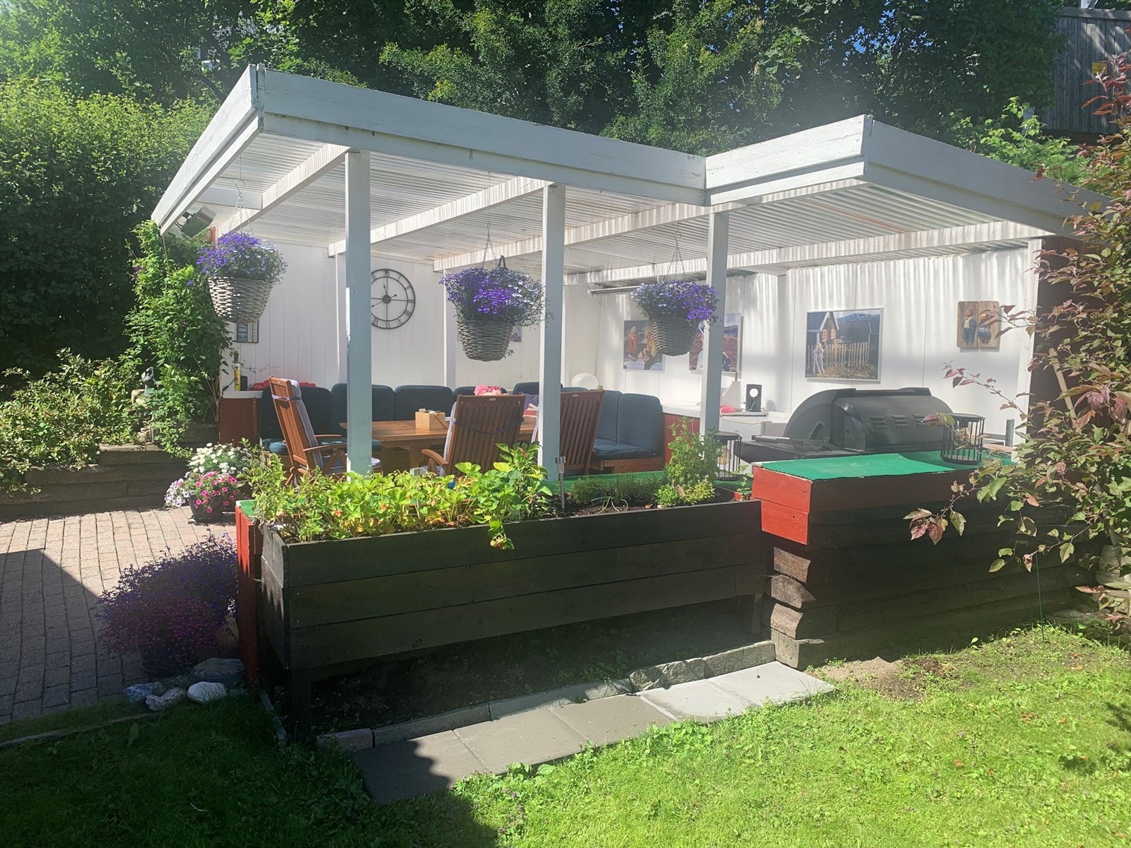 Sommerbilde tatt av selger. Galleribilde