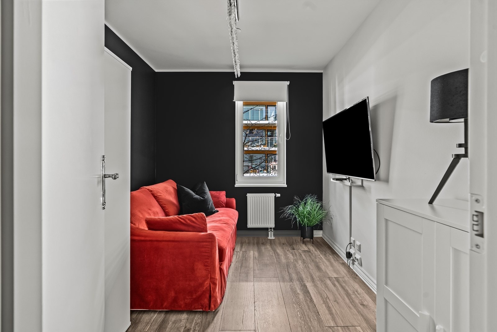 Soverom nr. 2 fungerer ypperlig som barnerom, gjesterom eller kontor - her er mulighetene mange. Galleribilde