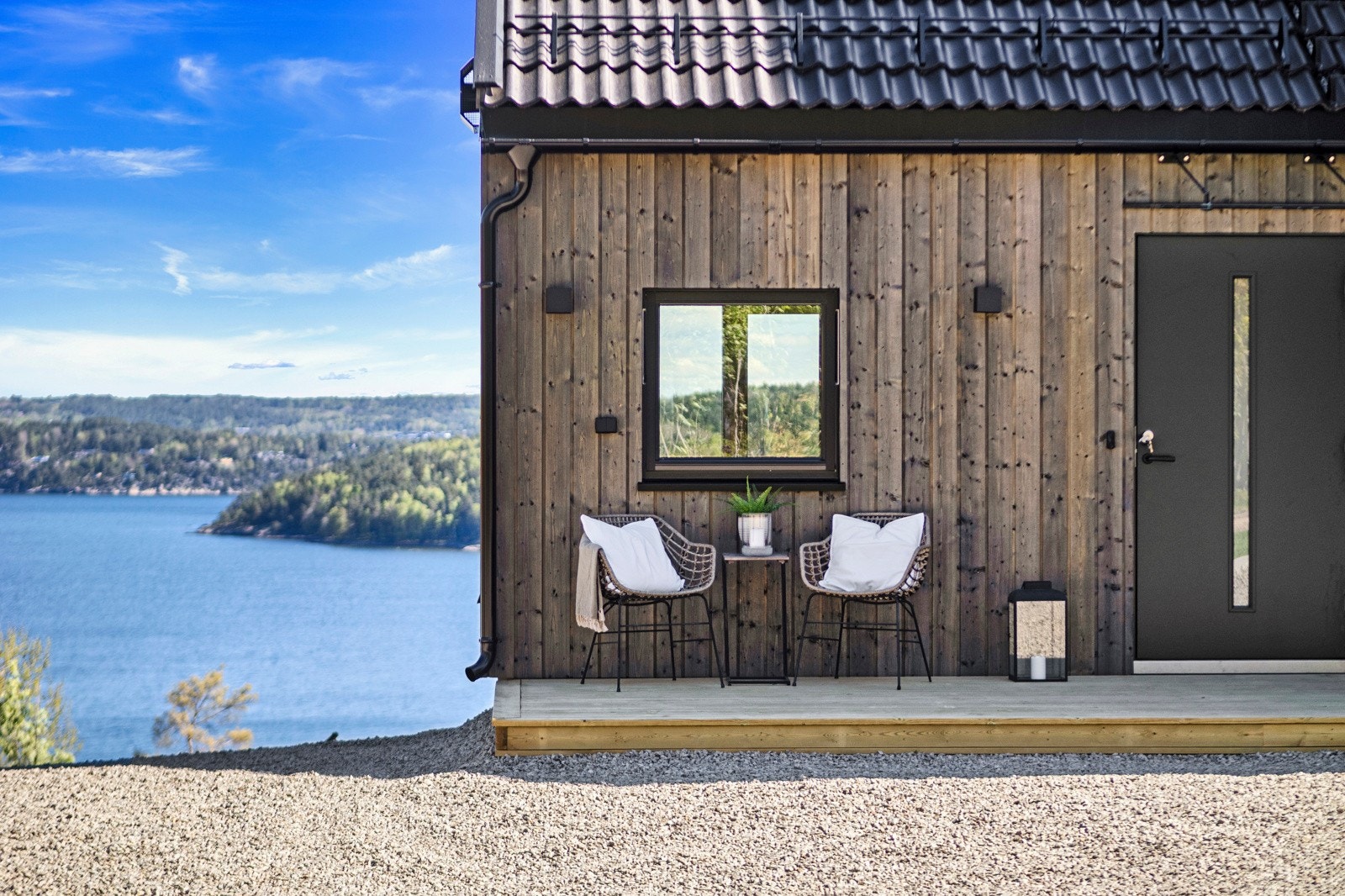 Nyoppført 3-roms bolig med panoramautsikt over Oslofjorden. Galleribilde