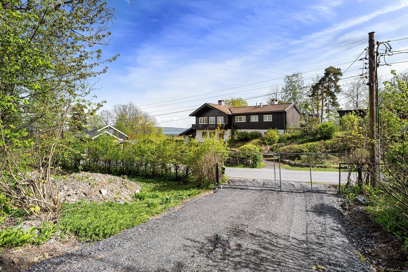 Adkomsten til den kommende boligen. Galleribilde