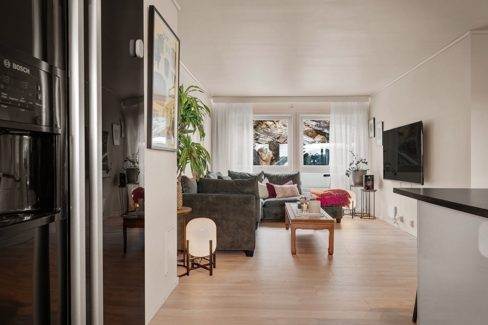 Stue med åpen kjøkkenløsning Galleribilde