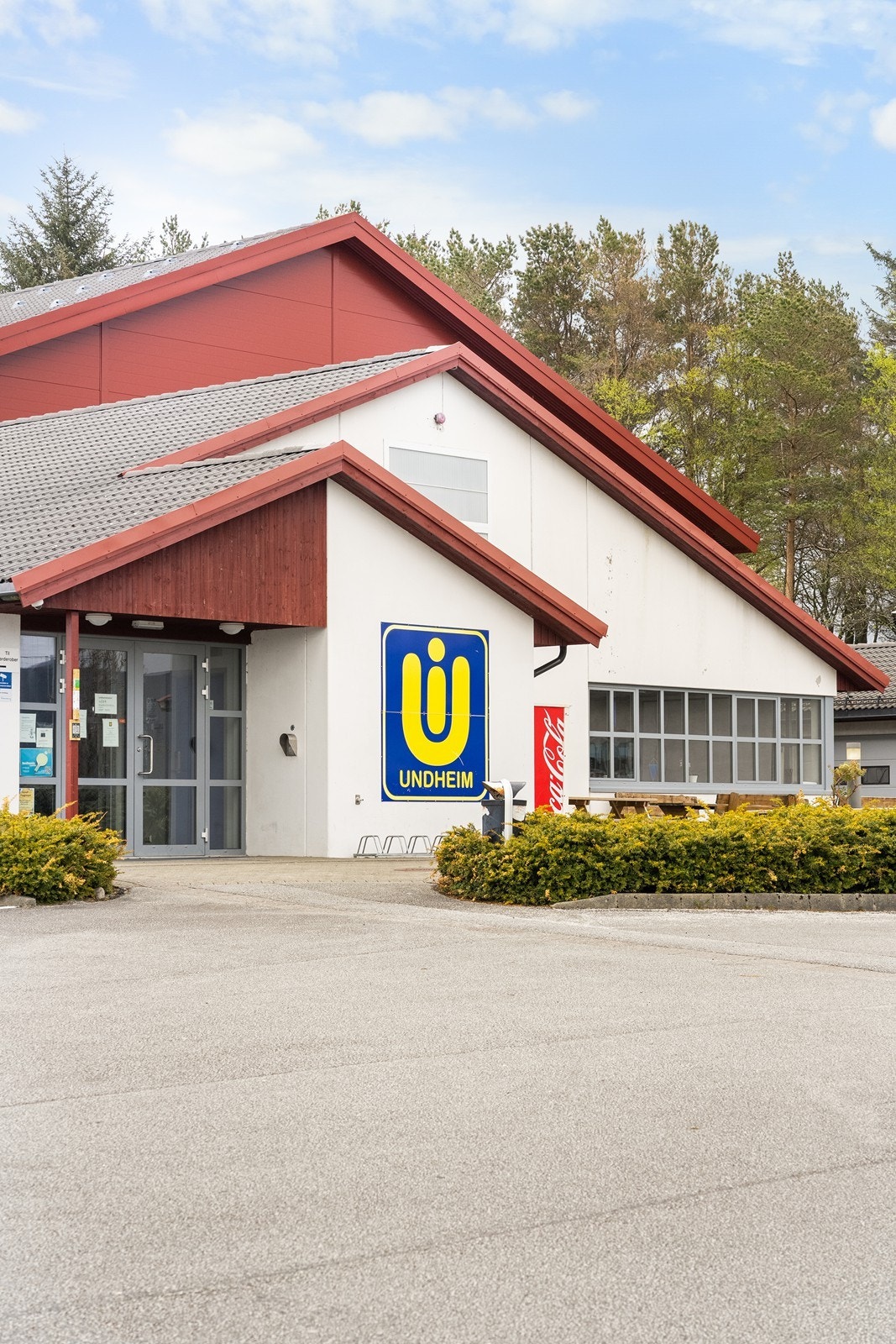 Undheimshallen med flere aktivitetsmuligheter. Galleribilde