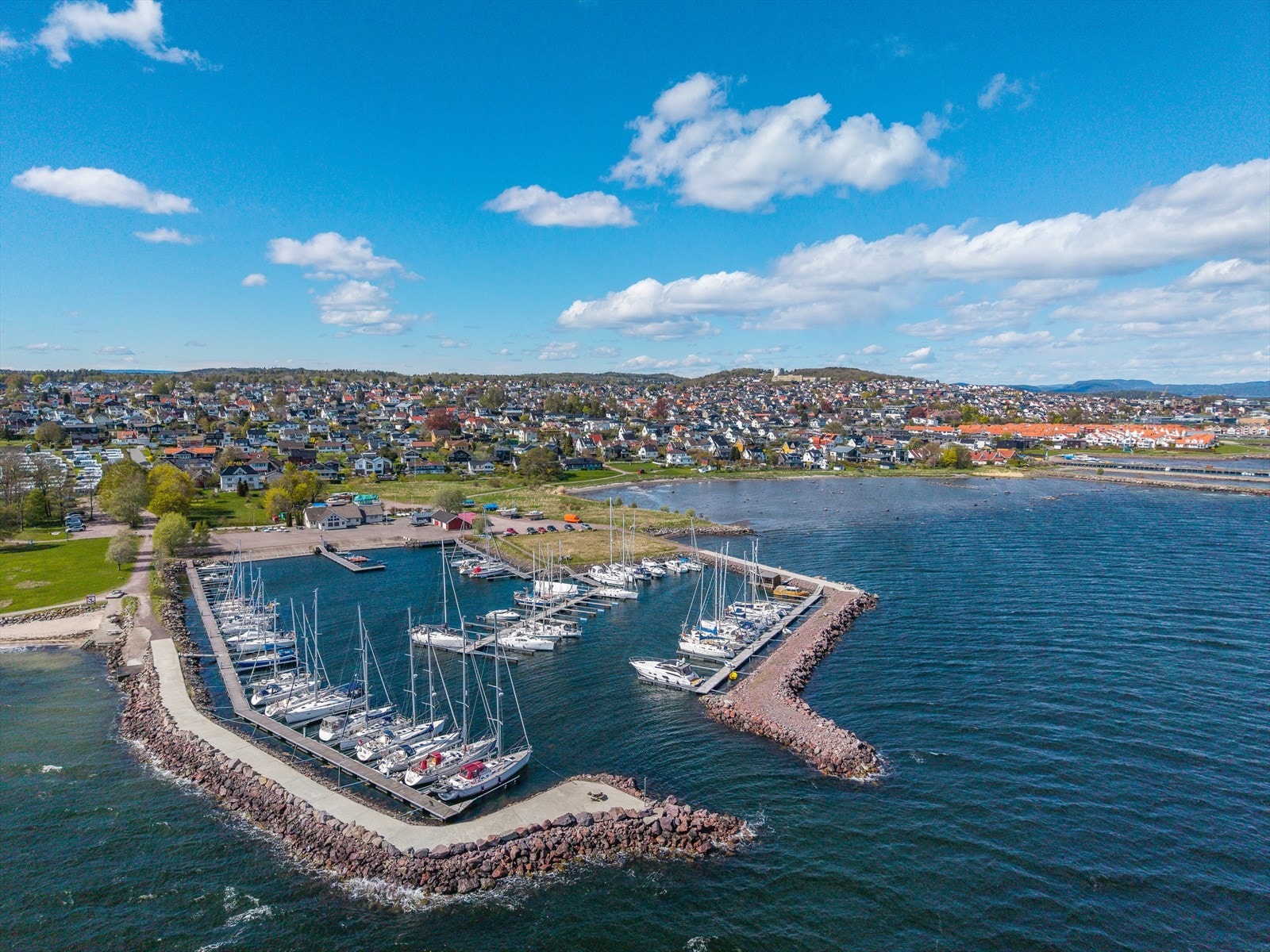 Rørestrand småbåthavnen ligger like ved, perfekt for den båtinteresserte. Galleribilde