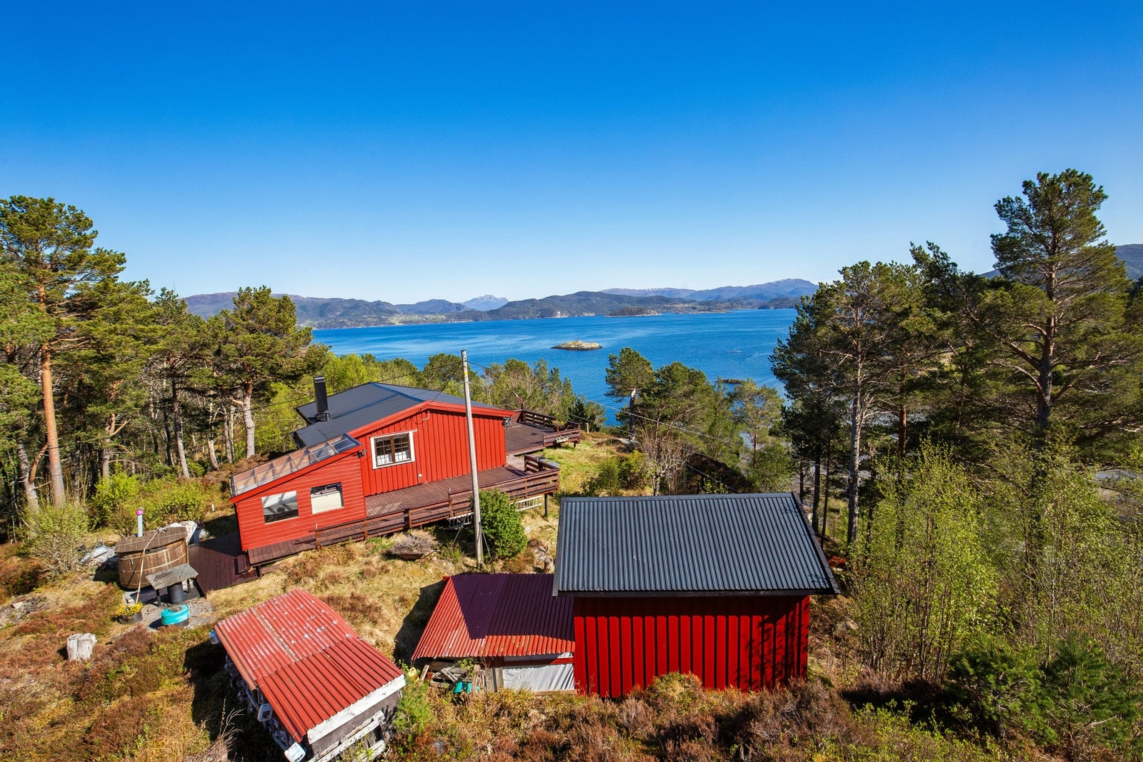 Det er også oppført anneks og hagestue på eiendommen Galleribilde
