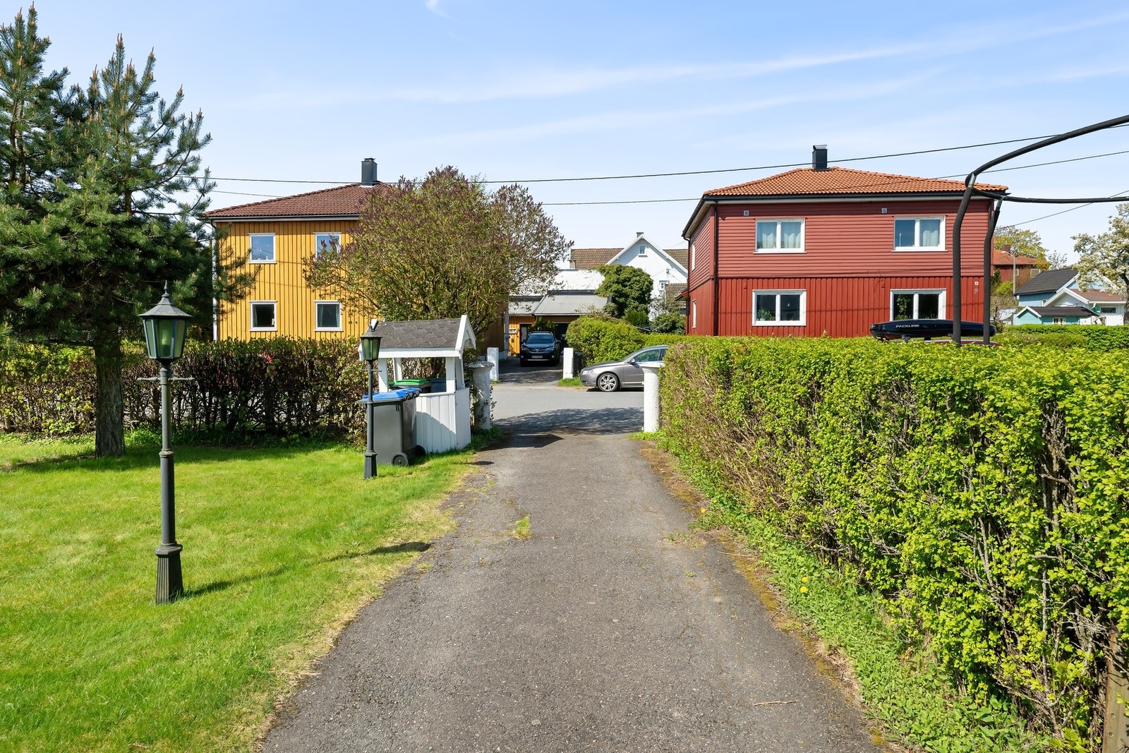 Gårdsplassen er asfaltert Galleribilde