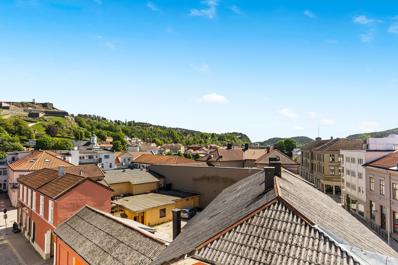 3 Ute03.jpg Galleribilde