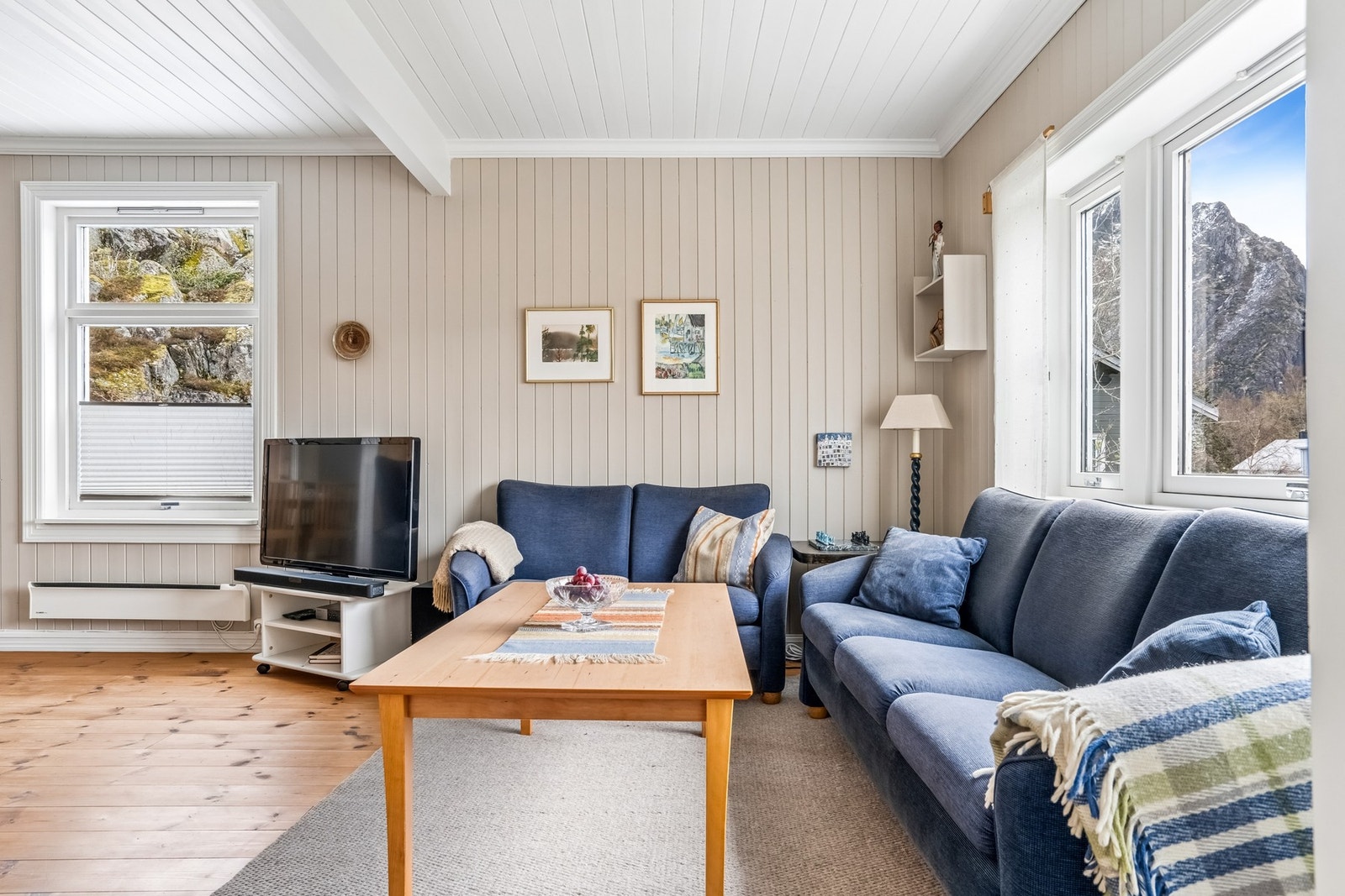 Her er det plass til både sofa og godstoler. Galleribilde