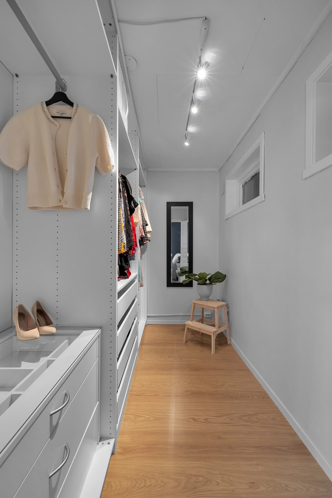 Walk in closet Galleribilde