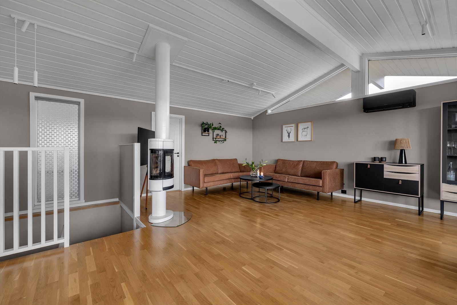 Bakre del av stuen Galleribilde