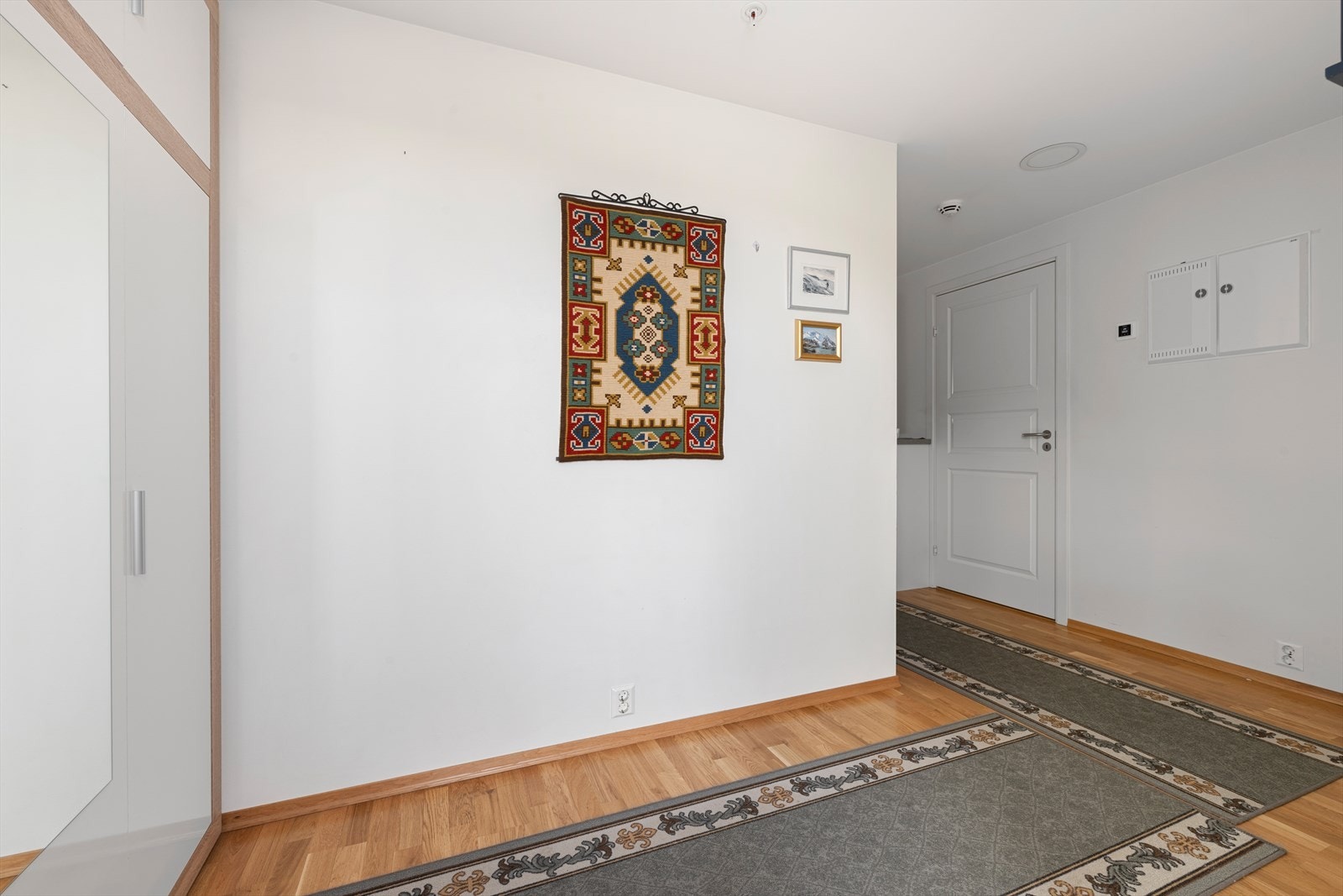Hall Fotograf: Maren Terese Forsbakk Galleribilde