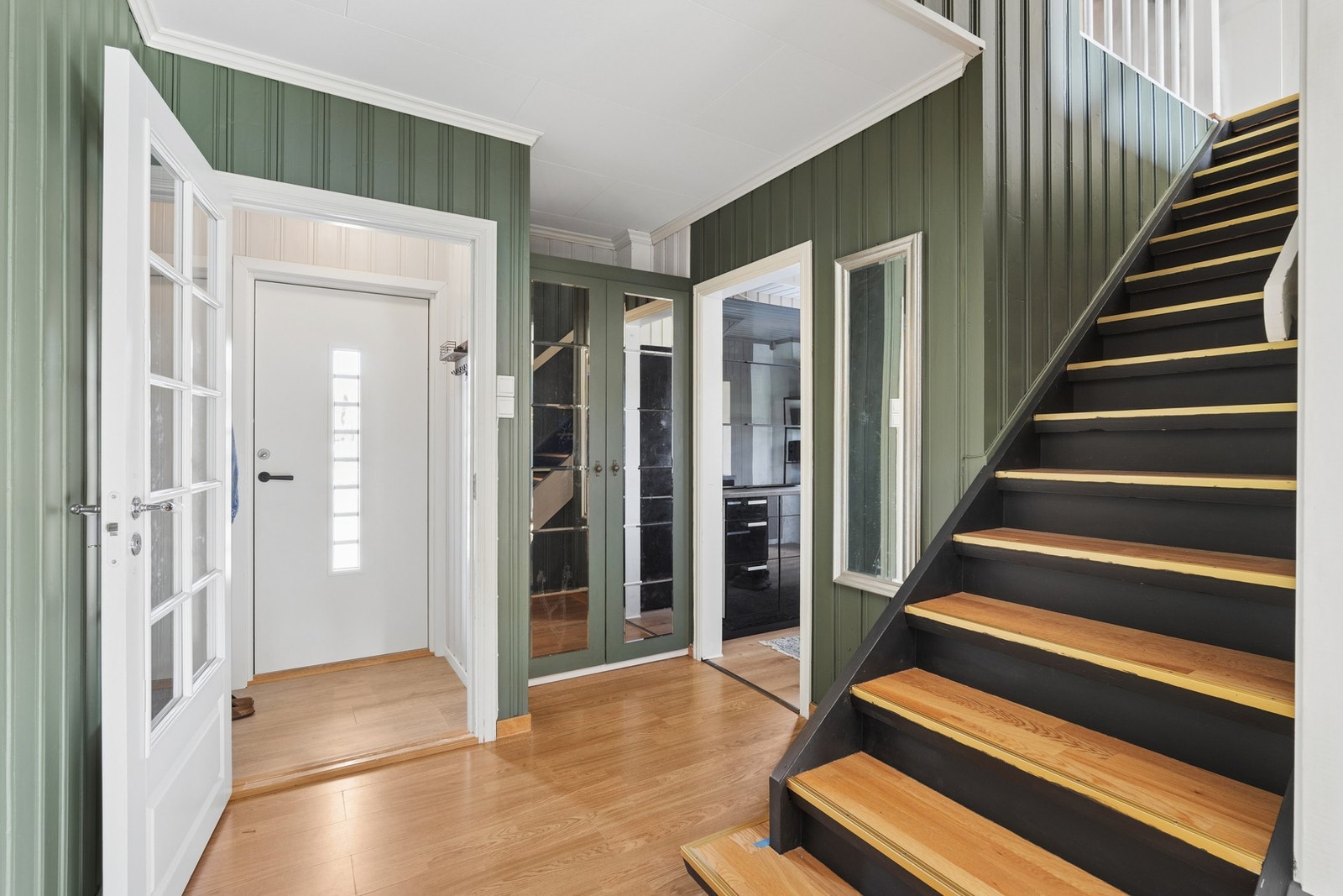 Stort og innbydende inngangsparti Galleribilde