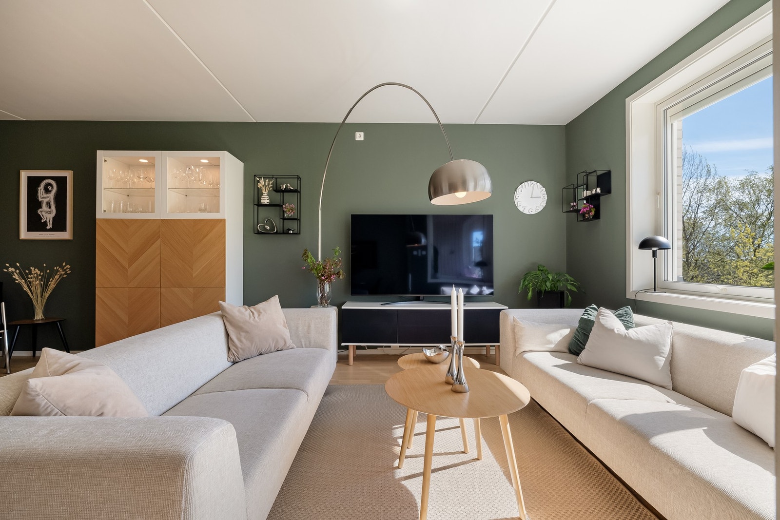 Boligen har balansert ventilasjon som bidrar til et godt inneklima og bomiljø. Galleribilde