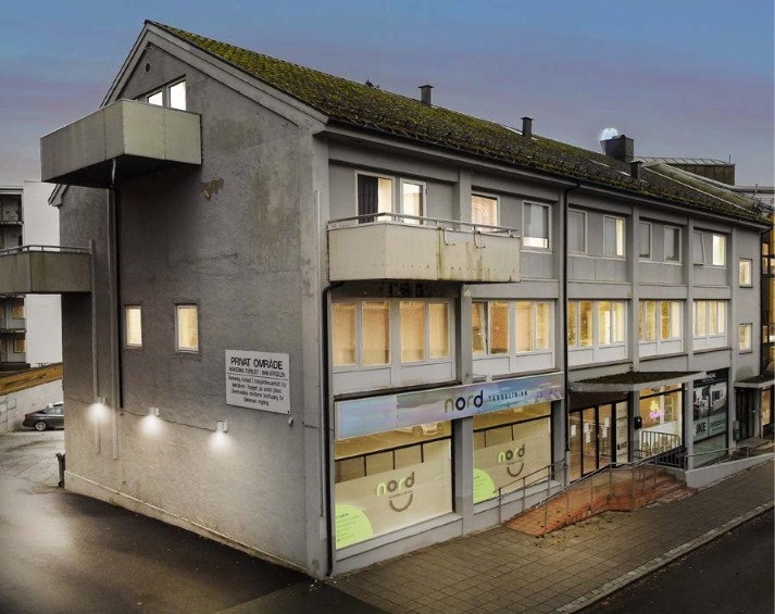 Bygningen ut mot gaten Galleribilde