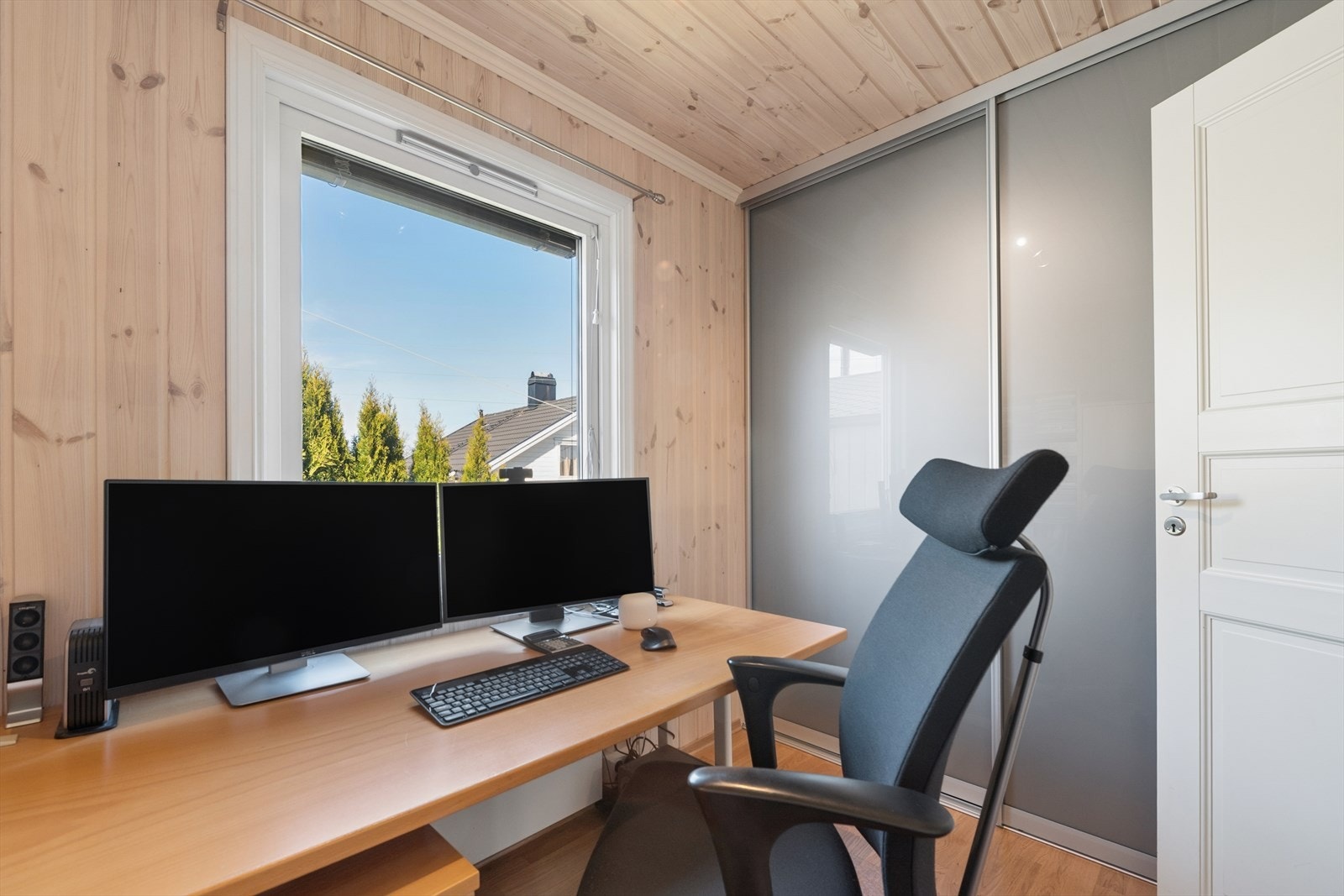 Rommene har fleksible bruksmuligheter og kan enkelt innredes som kontor, walk-in closet, stue eller barnerom - alt etter egne ønsker og behov. Galleribilde