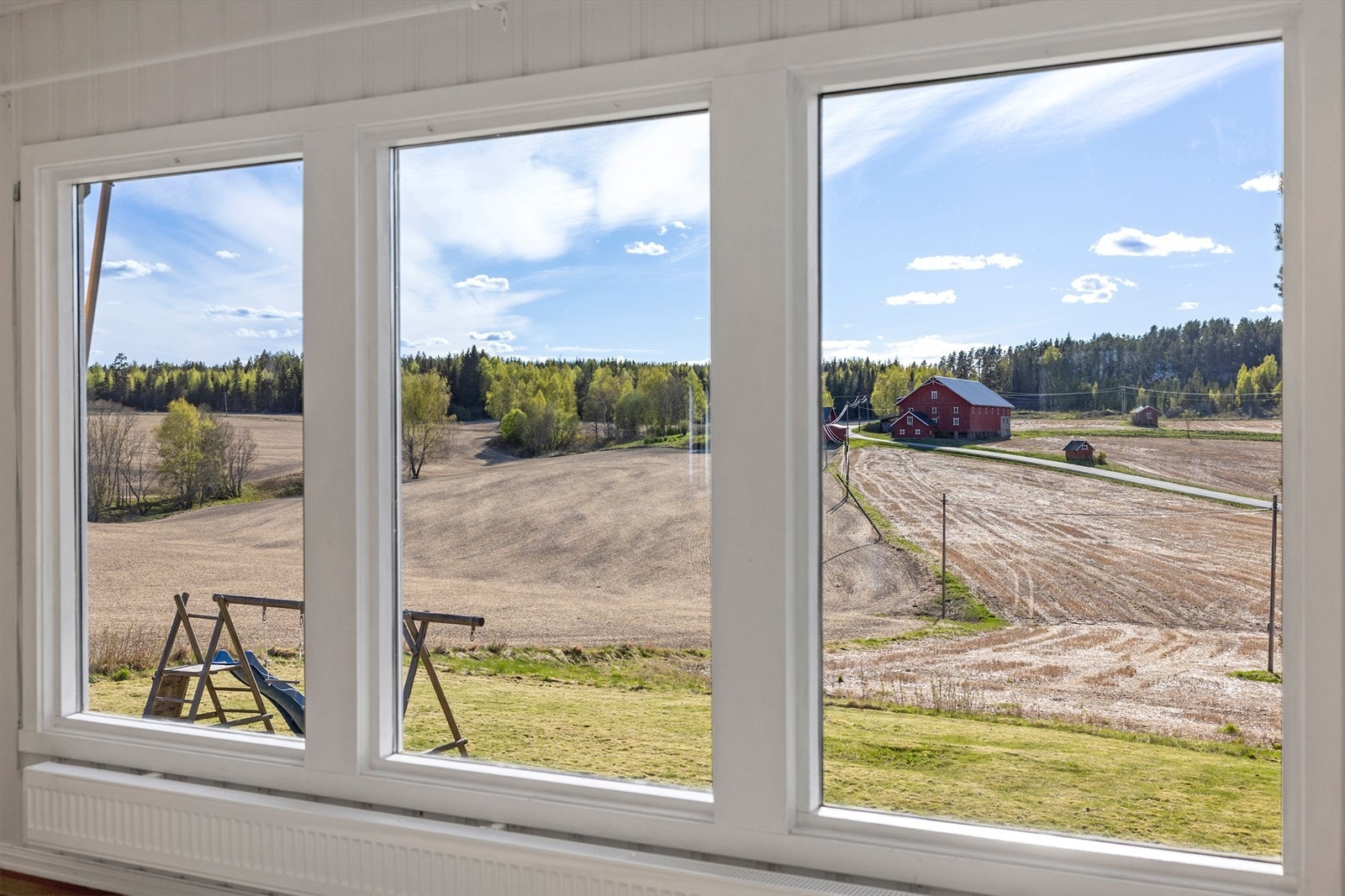 Nydelig utsikt fra stuevinduene! Galleribilde