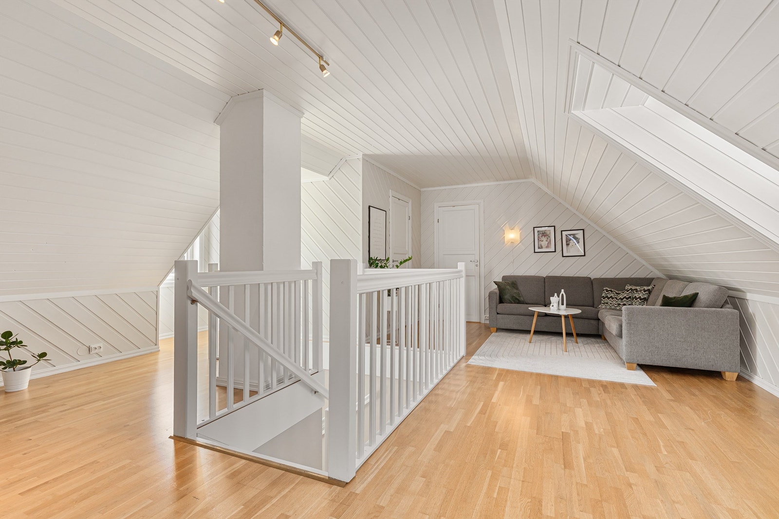 Loftstue Galleribilde