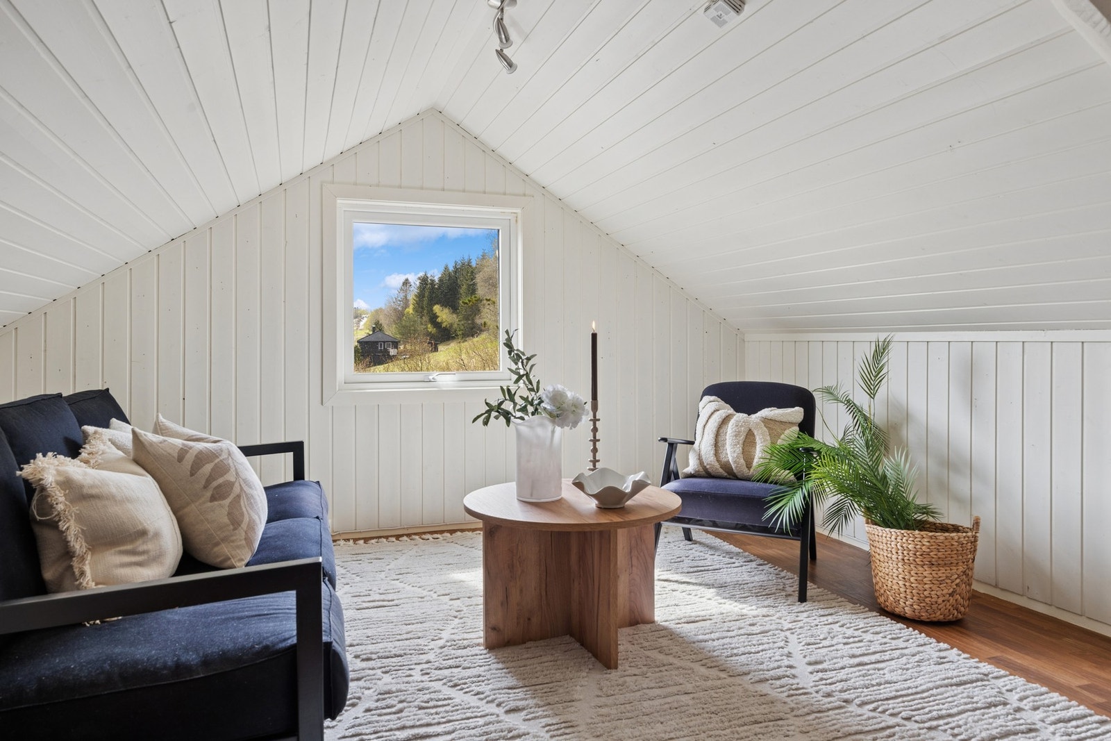 Stue på loft Galleribilde