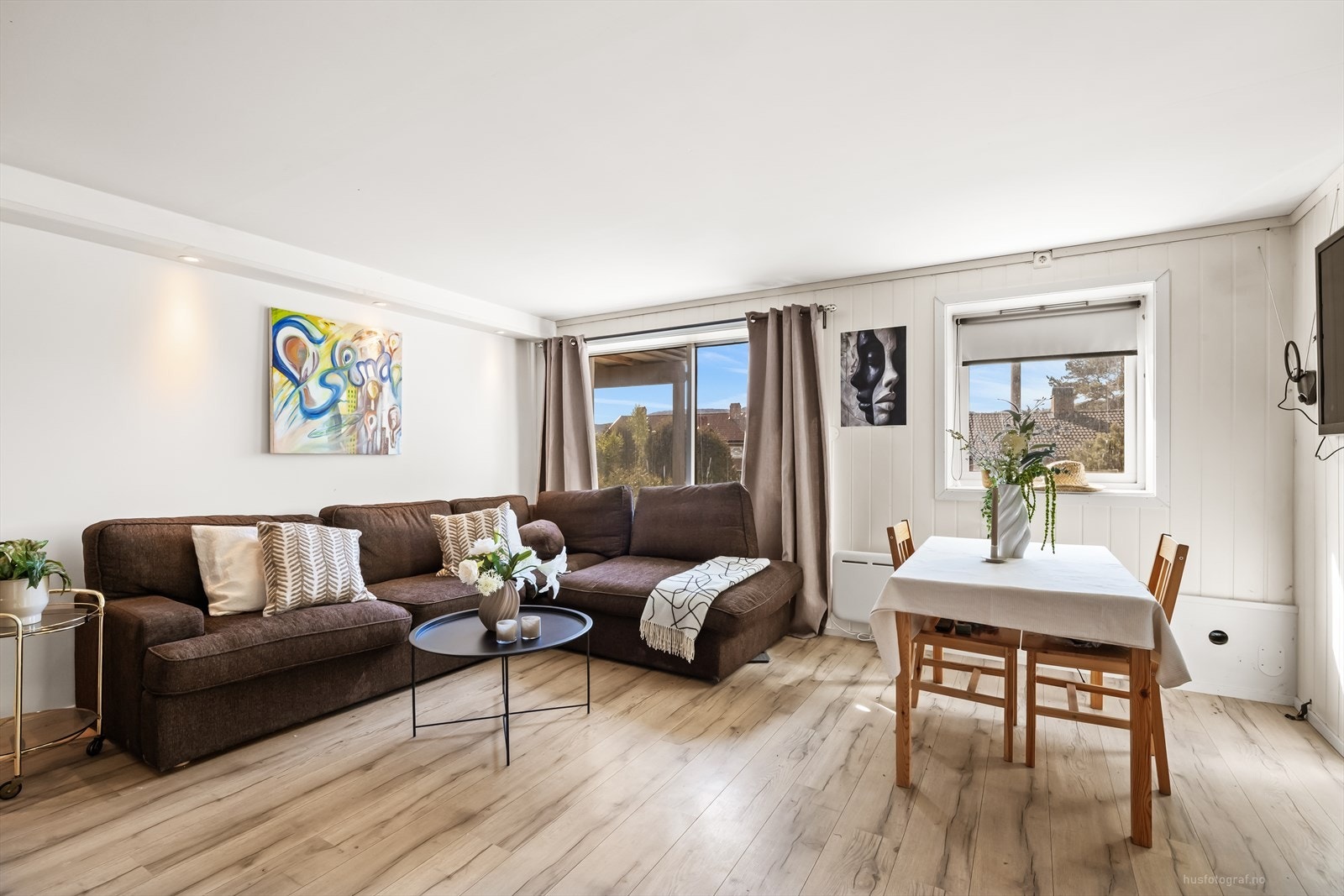 Stue del med egen inngang Galleribilde