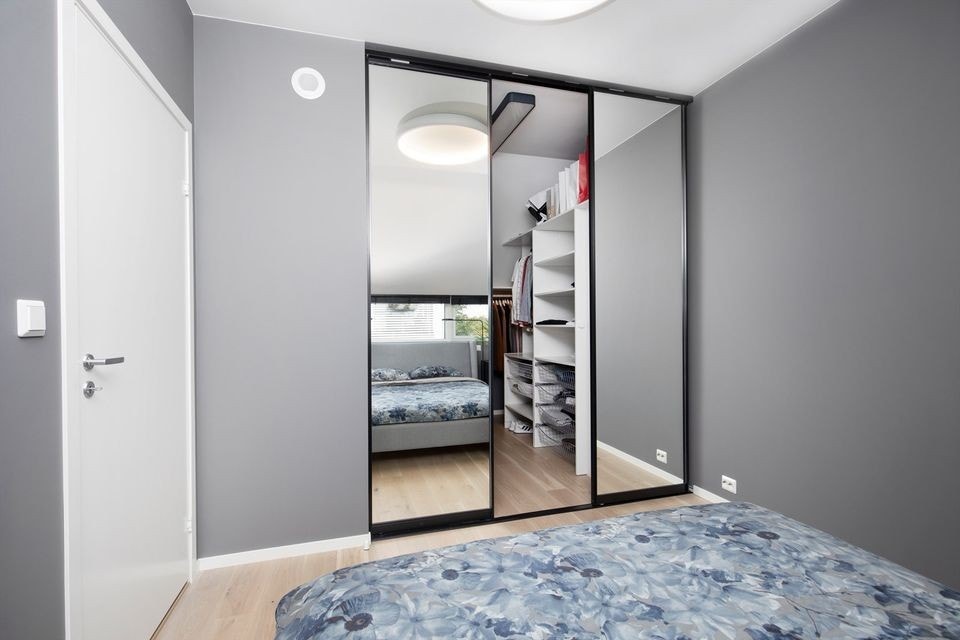 Hovedsoverom med walk-in-closet Galleribilde