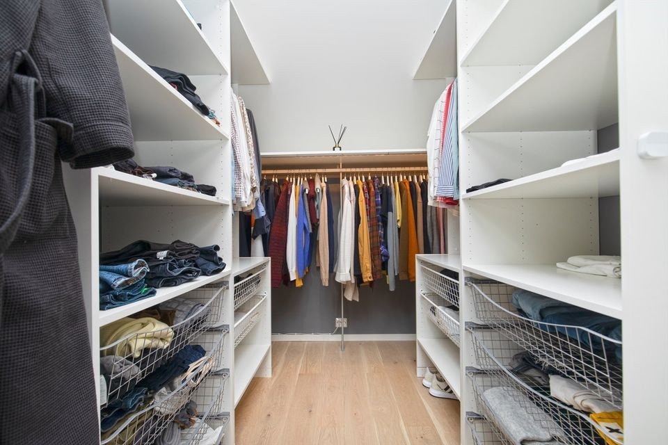 Garderobe Galleribilde