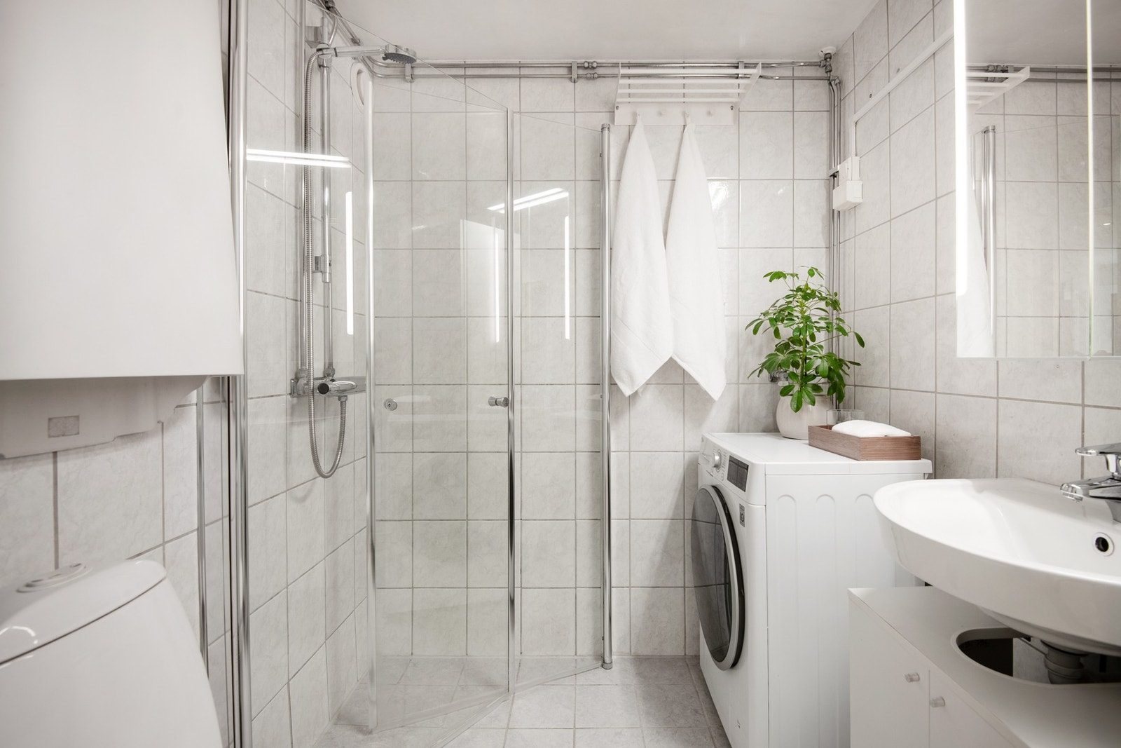 Badet ble pusset opp i regi av borettslaget i 2004 og har et tidløst uttrykk. Galleribilde