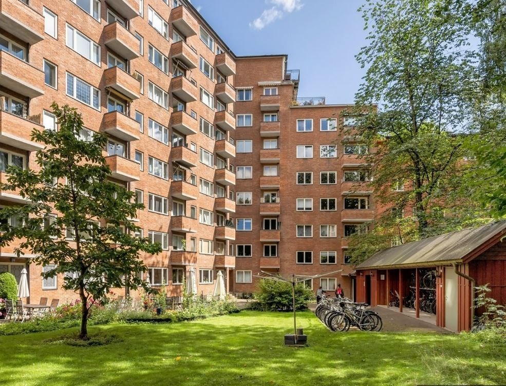 Hyggelig felles bakgård Galleribilde