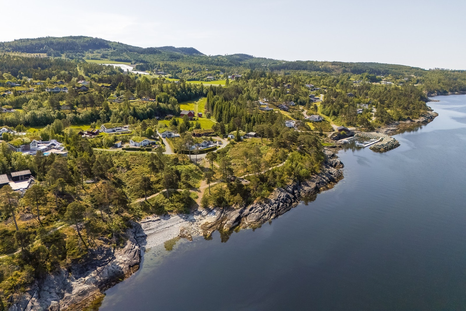 Flott og veletablert hyttefelt med fine fellesområder og hyggelige omgivelser. Galleribilde